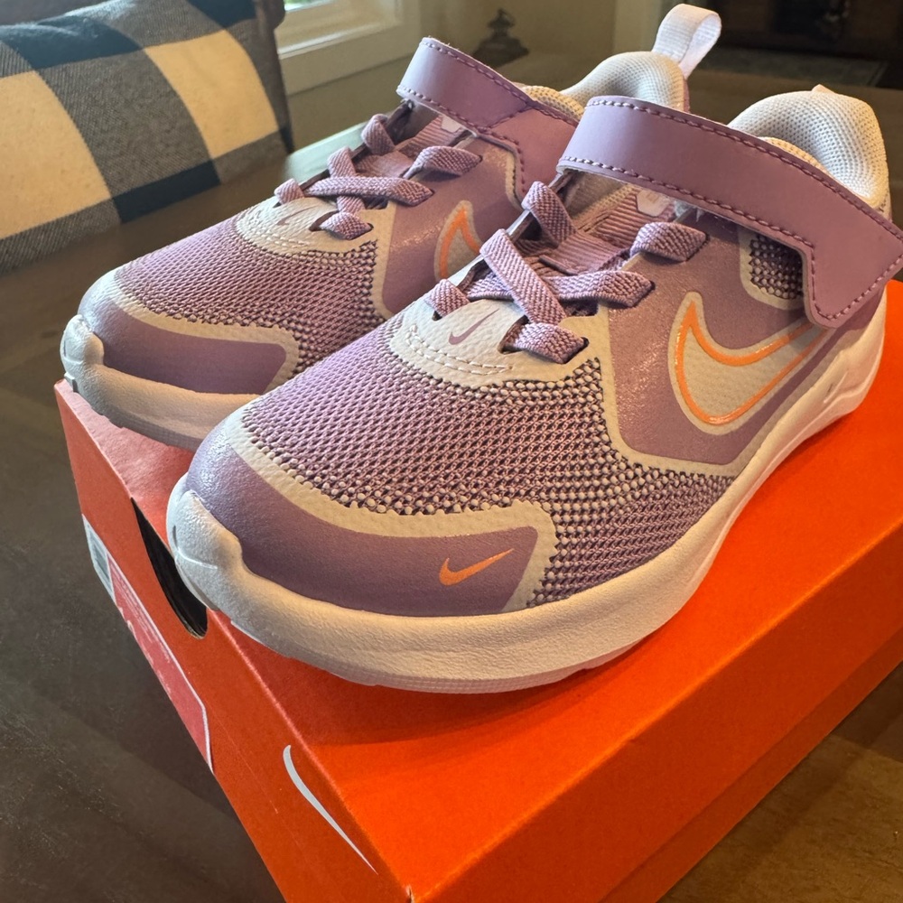 NWT Nike Kids' Cosmic Sneakers